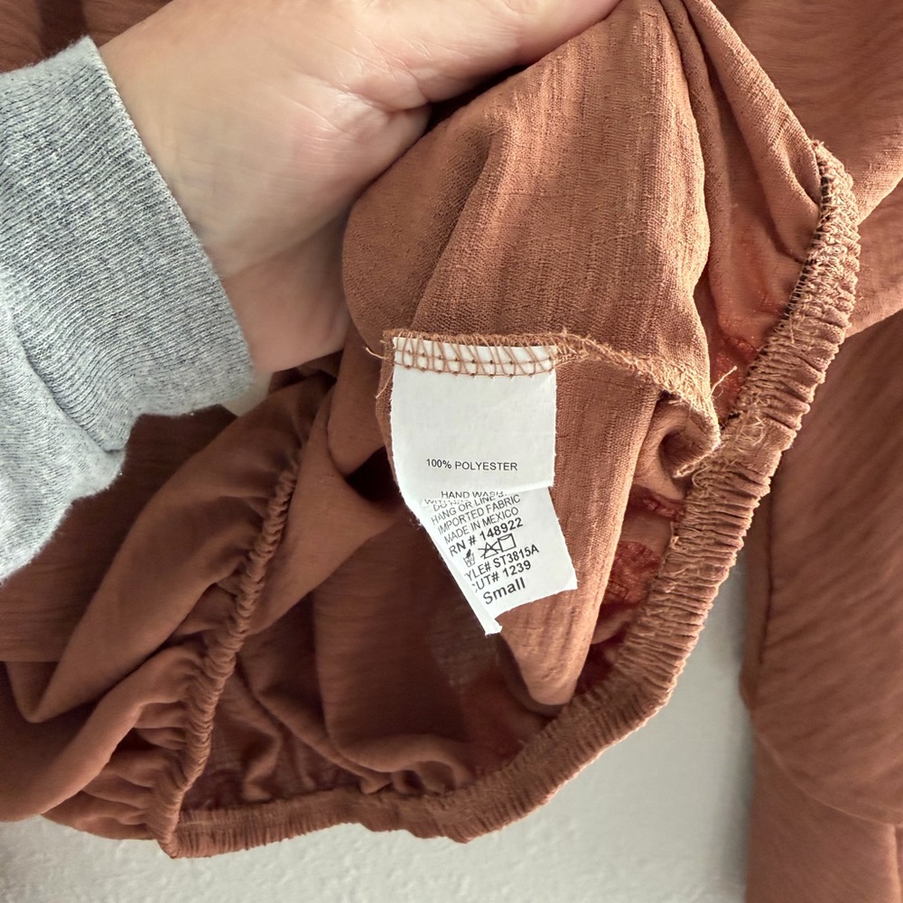 Elegant Brown Off-Shoulder Women's Top - Picture 8 of 10